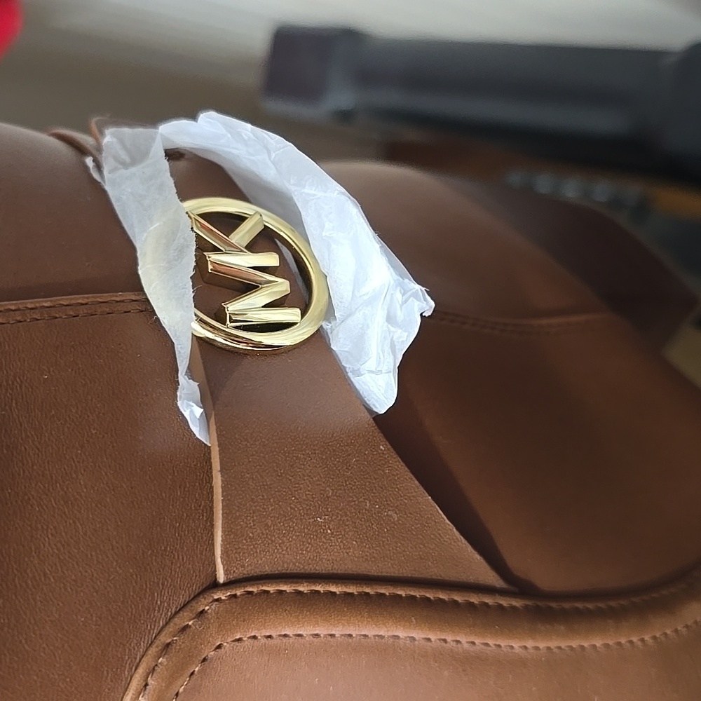 Shoes - Picture 3 of 4